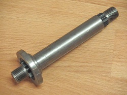 teräakseli - MTD ( 20 x 152mm )