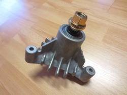 laakeripesä - Husqvarna 44", 46" ja 50" leikkuulaitteet ( 5-kulmainen tähti )