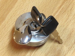 bensatankinkorkki lukolla 30mm - Skyteam , Jincheng ´2016->