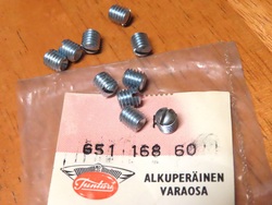 lukitusruuvi kaasu / vaihdekahvaan - Tunturi M60-65
