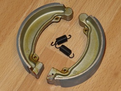 takajarrukengät - EBC 310 - Honda CB125 T / TDC