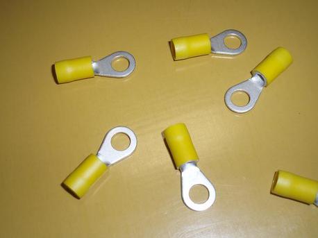 rengasliitin M6 - keltainen ( 4 - 6mm² johdolle )