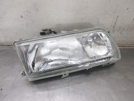 NISSAN PRIMERA SLX ´91-> - E-LYHTY H4/H3 OIKEA ( MANUAALISÄÄTÖ )