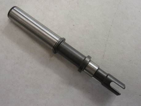 vesipumpun akseli - Goes 300S / 320 / 320MAX