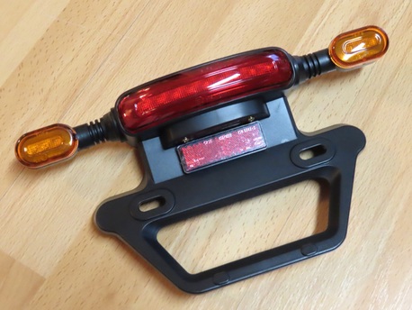 takavalo + vilkut - Keeway E-Zi