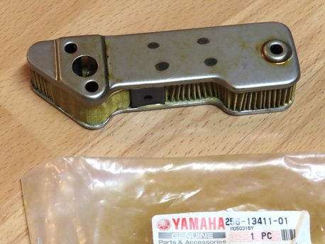 öljynsuodatin - Yamaha "original" XS650 ´1970-1984