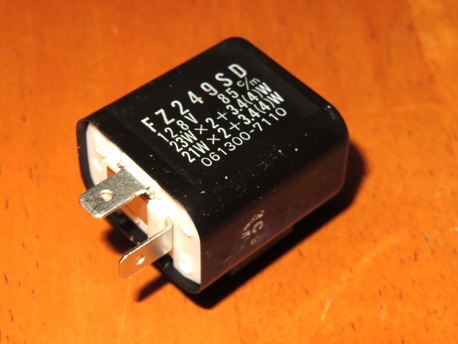 vilkkurele - Yamaha "original"