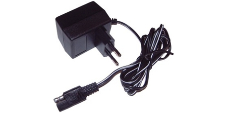 akkulaturi - 12v-100mA ( sähköstartillisiin ruohonleikkureihin ) akkulaturi - 12v-100mA ( sähköstartillisiin ruohonleikkureihin )
