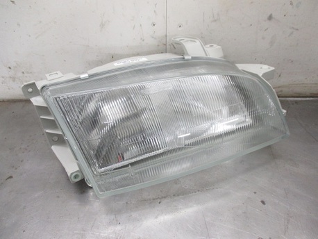 TOYOTA CARINA E ´93/8-95/5 - E-LYHTY, OIKEA ( AT191 ) SÄÄD.