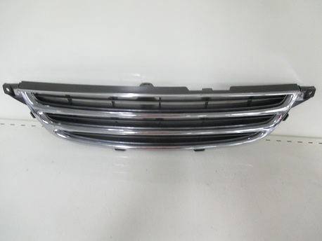 TOYOTA AVENSIS ´98-> - MASKIN RITILÄ. KROMI TOYOTA AVENSIS ´98-> - MASKIN RITILÄ. KROMI
