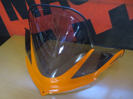 tuulisuoja "Cobra" Arctic Cat ( F-series ) savu/oranssi - 16.5" tuulisuoja "Cobra" Arctic Cat ( F-series ) savu/oranssi - 16.5"