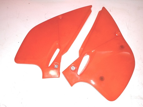numerokilvet - KTM 250/300 ´93-97 ( läpikuultava oranssi ) Acerbis numerokilvet - KTM 250/300 ´93-97 ( läpikuultava oranssi ) Acerbis