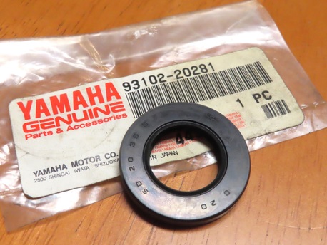 stefa etunapa - Yamaha "original"