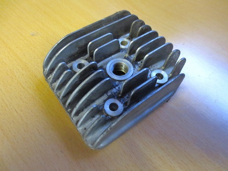 sylinterin kansi - Suzuki AH50 Address