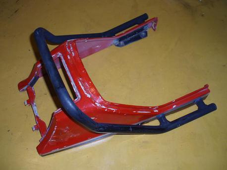 Kawasaki AR125, takarauta