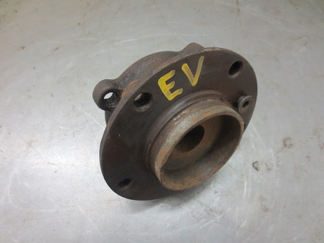 etupyörän napa, vasen - BMW 523i ´97 etupyörän napa, vasen - BMW 523i ´97