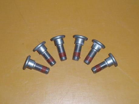 Honda CBR125 ´06 etujarrulevyn pultit