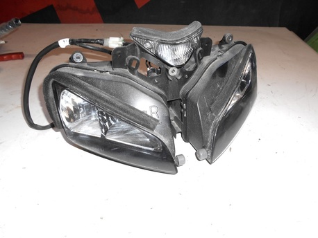 etuvalot - Honda CBR125 etuvalot - Honda CBR125