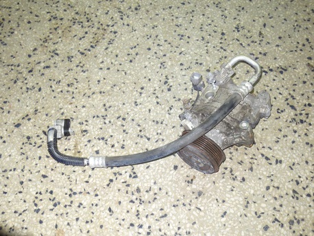 ilmastoinnin kompressori - Toyota Corolla ( 1.6 ) ´06 ilmastoinnin kompressori - Toyota Corolla ( 1.6 ) ´06