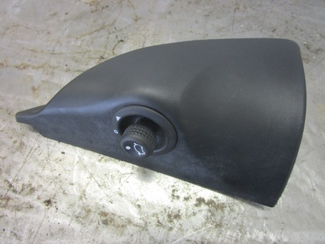 säätönappi peileille, vasen etuovi - Ford Focus STW ( 1.6 ) '00 säätönappi peileille, vasen etuovi - Ford Focus STW ( 1.6 ) '00