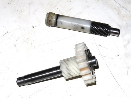 kierroslukumittarin pyöritin - Suzuki RG 125 Gamma kierroslukumittarin pyöritin - Suzuki RG 125 Gamma