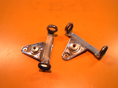 Suzuki GN125 ´00 etuvalon pidikkeet