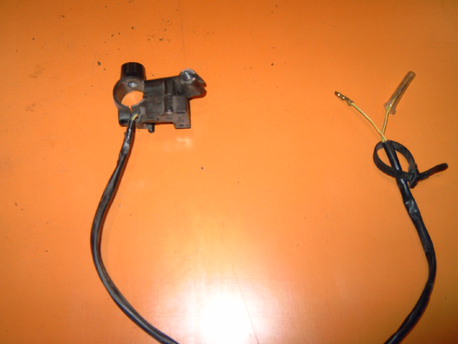 Suzuki GN125 ´00 kytkinkahvan runko + katkaisija