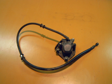 Suzuki GN125 ´00 etujarrrusatula