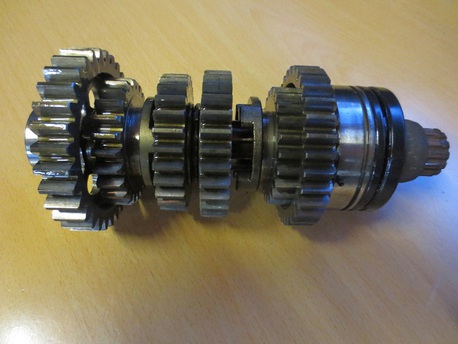 vetoaksila + rattaat - Suzuki GS 500E ´99 vetoaksila + rattaat - Suzuki GS 500E ´99