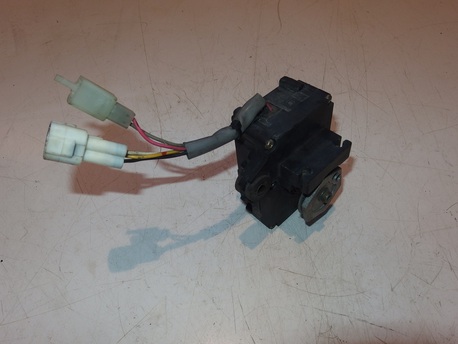 servo - Suzuki GSX-R 1000 ´03 servo - Suzuki GSX-R 1000 ´03