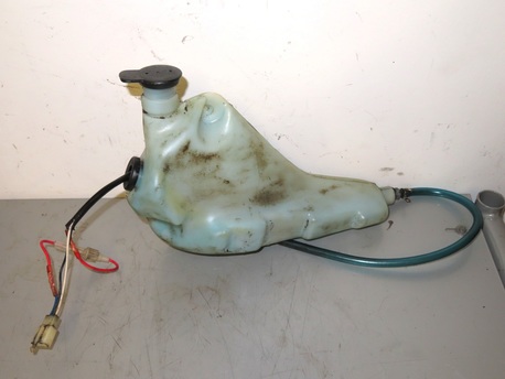 öljytankki + korkki - Hero Winner ( Puch )