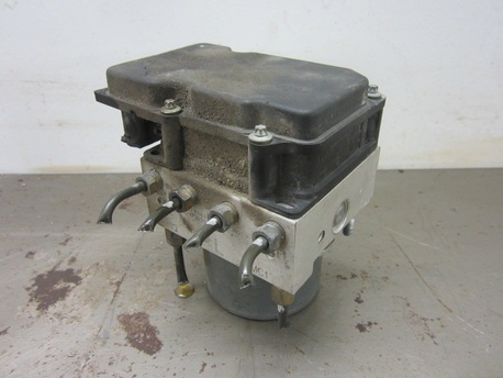 Subaru Impreza 2.0 ´06 - ABS hydraulikoneisto Subaru Impreza 2.0 ´06 - ABS hydraulikoneisto