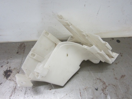 Subaru Impreza 2.0 ´06 - sulakerasian kiinnike Subaru Impreza 2.0 ´06 - sulakerasian kiinnike