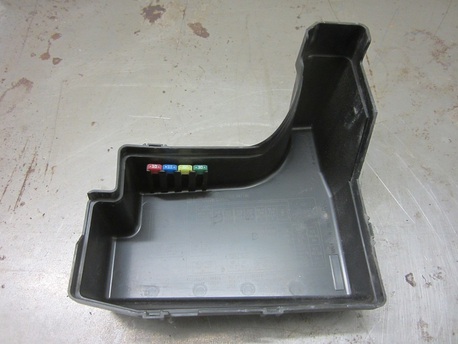 Subaru Impreza 2.0 ´06 - sulakerasian kansi Subaru Impreza 2.0 ´06 - sulakerasian kansi