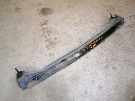 Subaru Impreza 2.0 ´06 - takapuskurin tuki Subaru Impreza 2.0 ´06 - takapuskurin tuki