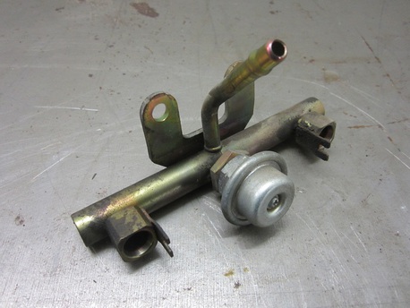 Subaru Impreza 2.0 ´06 - suutinputki Subaru Impreza 2.0 ´06 - suutinputki
