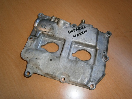Subaru Impreza 2.0 ´06 - venttiilikopankansi - vasen