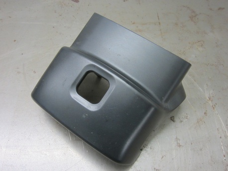 Subaru Impreza 2.0 ´06 - rattipylvään ympärysmuovi ylempi Subaru Impreza 2.0 ´06 - rattipylvään ympärysmuovi ylempi