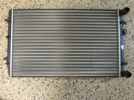SKODA FABIA ( 1.0 ) ´99->/ SEAT IBIZA - JÄÄHDYTIN