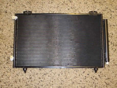 TOYOTA COROLLA ´01-5/04 - LAUHDUTIN TOYOTA COROLLA ´01-5/04 - LAUHDUTIN