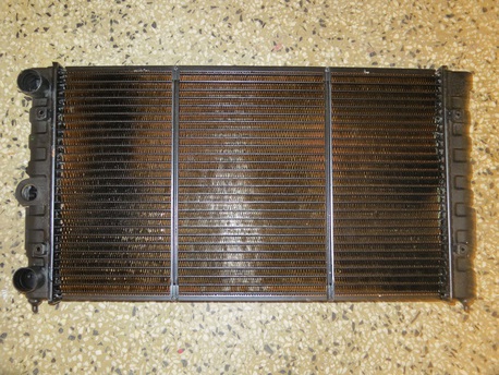 VW POLO ( 1.3I / 1.3D ) ´87-90 - JÄÄHDYTIN VW POLO ( 1.3I / 1.3D ) ´87-90 - JÄÄHDYTIN