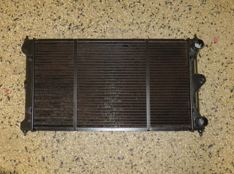 VW POLO 1.4D ´91-94 - JÄÄHDYTIN VW POLO 1.4D ´91-94 - JÄÄHDYTIN