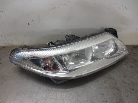etuvalo oikea - Renault Laguna 1.8 16V ´03 etuvalo oikea - Renault Laguna 1.8 16V ´03