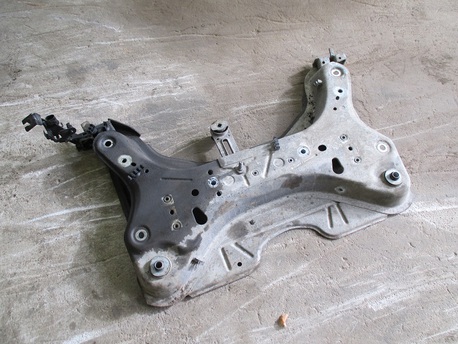 etuakselin palkki - Renault Laguna 1.8 16V ´03 etuakselin palkki - Renault Laguna 1.8 16V ´03