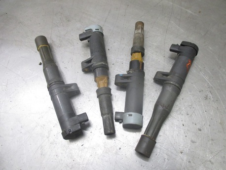 sytytyspuolat 4kpl - Renault Laguna 4D 1.6 RXI ´99 sytytyspuolat 4kpl - Renault Laguna 4D 1.6 RXI ´99