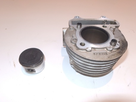 sylinteri + mäntä - Leike LK125T ´10 sylinteri + mäntä - Leike LK125T ´10