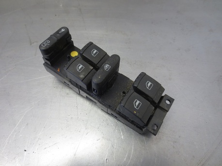 lasinnostimen katkaisijat vasen etuovi - Seat Leon ( 1.9 TDI ) ´2005 lasinnostimen katkaisijat vasen etuovi - Seat Leon ( 1.9 TDI ) ´2005