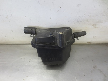 ohjaustehostimen öljysäiliö - Seat Leon ( 1.9 TDI ) ´2005 ohjaustehostimen öljysäiliö - Seat Leon ( 1.9 TDI ) ´2005