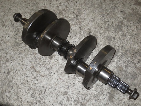 kampiaksila - Honda VF 700 Magna ´85 kampiaksila - Honda VF 700 Magna ´85