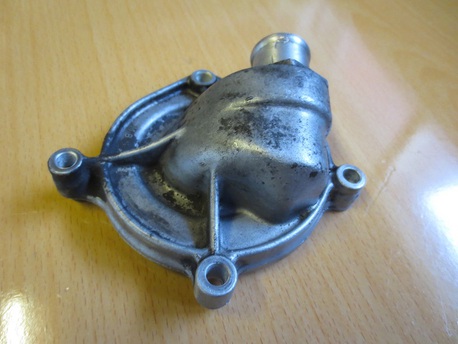 vesipumpun kansi - Honda VF 700 Magna ´85 vesipumpun kansi - Honda VF 700 Magna ´85